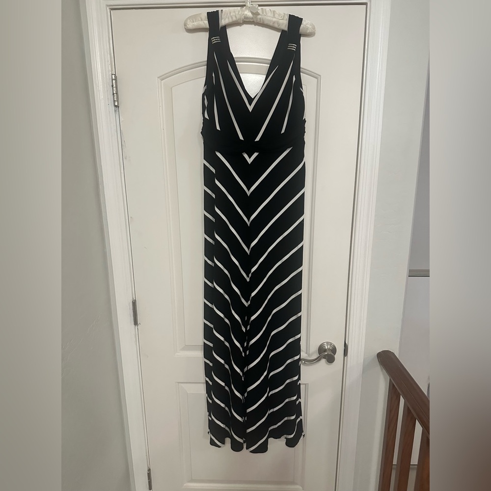 White House Black Market Chevron Maxi Dress